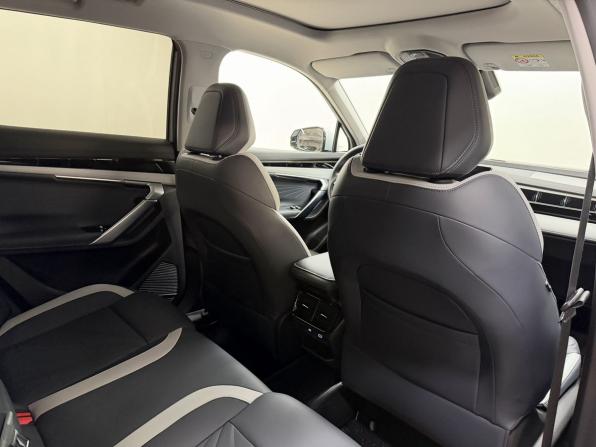 Geely Atlas II с пробегом 2024 года, цена 3 120 000 рублей, 11684 км, внедорожник, Автокод Объявления