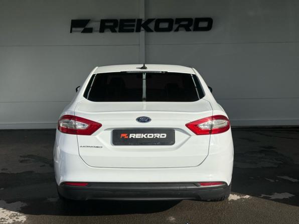 Ford Mondeo V с пробегом 2016 года, цена 1 300 000 рублей, 271239 км, седан, Автокод Объявления