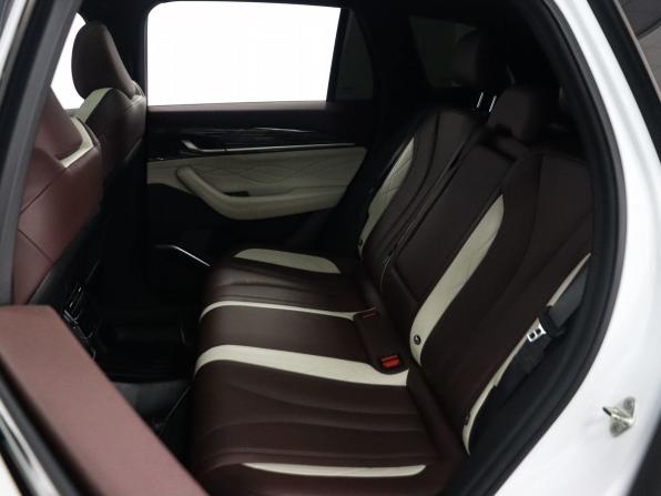 Geely Monjaro I с пробегом 2023 года, цена 2 990 000 рублей, 62000 км, внедорожник, Автокод Объявления