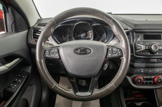 Lada (ВАЗ) Vesta I с пробегом 2021 года, цена 1 239 000 рублей, 63500 км, седан, Автокод Объявления