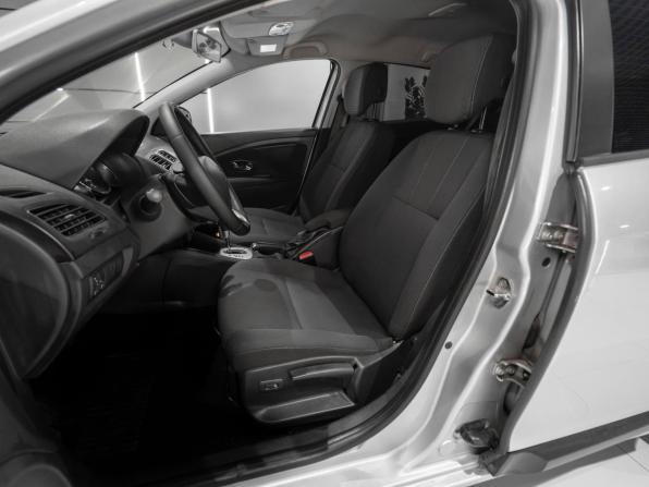 Renault Megane III Рестайлинг с пробегом 2012 года, цена 580 000 рублей, 192762 км, хэтчбек, Автокод Объявления