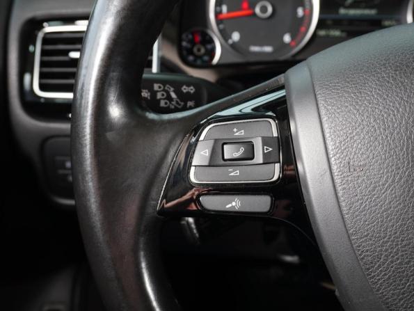Volkswagen Touareg II Рестайлинг с пробегом 2015 года, цена 2 898 000 рублей, 141556 км, внедорожник, Автокод Объявления