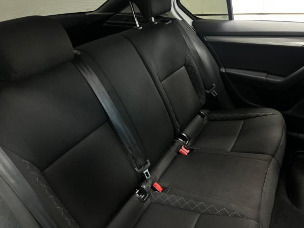 Skoda Octavia III (A7) Рестайлинг с пробегом 2019 года, цена 1 590 000 рублей, 169862 км, лифтбек, Автокод Объявления