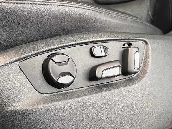 Volkswagen Touareg II с пробегом 2013 года, цена 2 350 000 рублей, 219006 км, внедорожник, Автокод Объявления