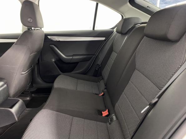 Skoda Octavia III (A7) с пробегом 2014 года, цена 950 000 рублей, 143141 км, лифтбек, Автокод Объявления