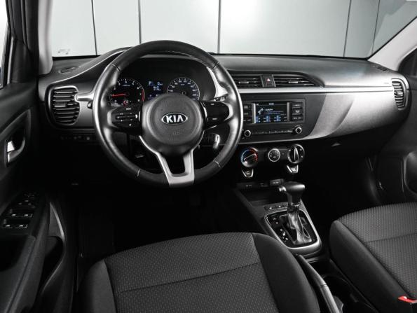 Kia Rio IV Рестайлинг с пробегом 2020 года, цена 1 669 000 рублей, 59583 км, седан, Автокод Объявления