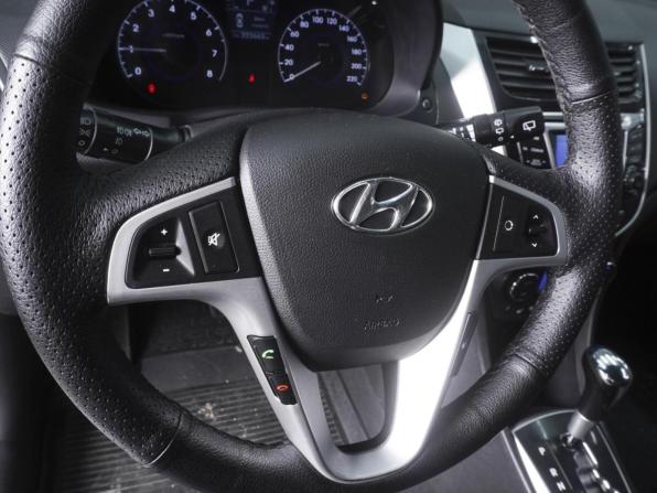 Hyundai Solaris I с пробегом 2011 года, цена 860 000 рублей, 222662 км, хэтчбек, Автокод Объявления