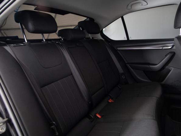 Skoda Octavia III (A7) Рестайлинг с пробегом 2019 года, цена 1 599 000 рублей, 159035 км, лифтбек, Автокод Объявления