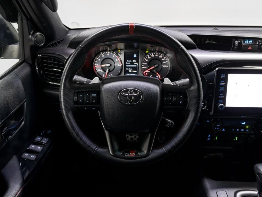 Toyota Hilux VIII Рестайлинг 2 Тюмень  - изображение 21