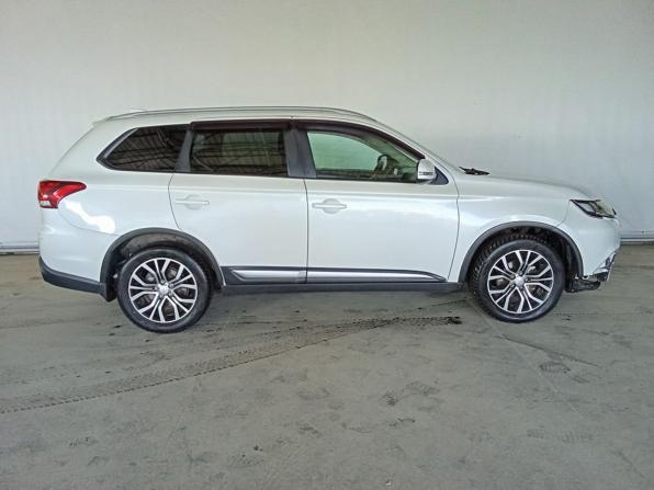 Mitsubishi Outlander III Рестайлинг 2 с пробегом 2017 года, цена 1 670 000 рублей, 158786 км, внедорожник, Автокод Объявления