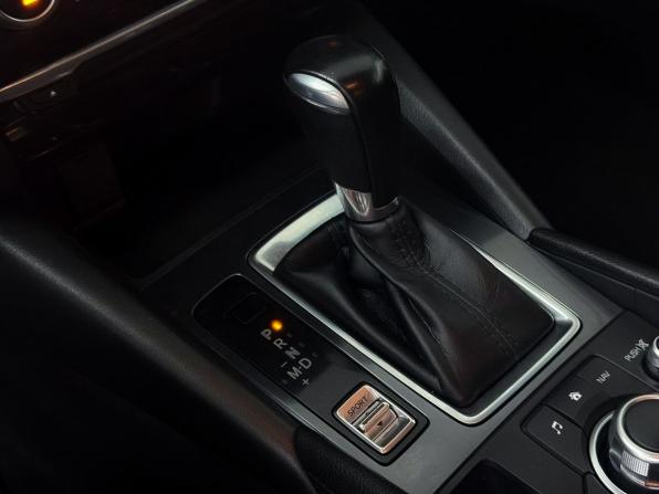 Mazda 6 III (GJ) Рестайлинг с пробегом 2017 года, цена 1 899 000 рублей, 125300 км, седан, Автокод Объявления