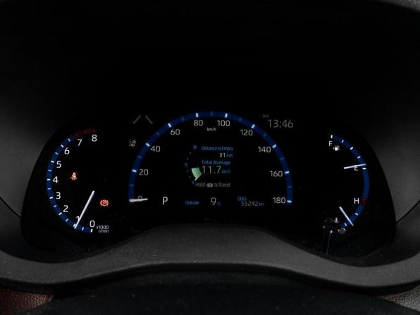 Toyota Yaris Cross с пробегом 2021 года, цена 2 357 000 рублей, 55242 км, внедорожник, Автокод Объявления