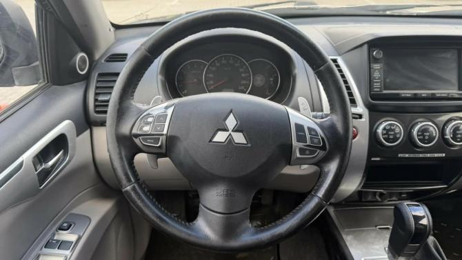 Mitsubishi Pajero Sport II с пробегом 2013 года, цена 1 544 000 рублей, 297722 км, внедорожник, Автокод Объявления