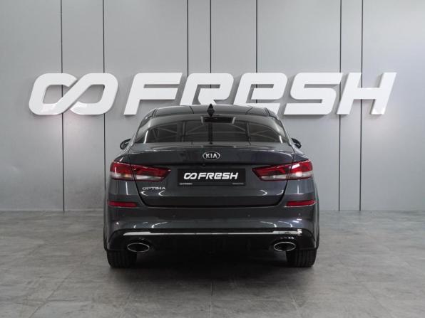 Kia Optima IV с пробегом 2018 года, цена 1 999 000 рублей, 136217 км, седан, Автокод Объявления