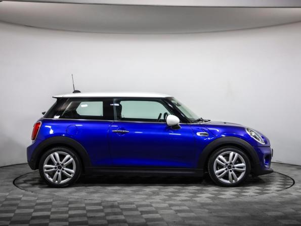 Mini Hatch III (F55/F56) Рестайлинг с пробегом 2018 года, цена 2 129 000 рублей, 60000 км, хэтчбек, Автокод Объявления