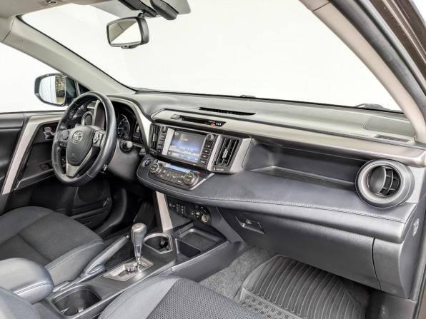 Toyota RAV4 IV (XA40) Рестайлинг с пробегом 2018 года, цена 2 160 000 рублей, 193978 км, внедорожник, Автокод Объявления