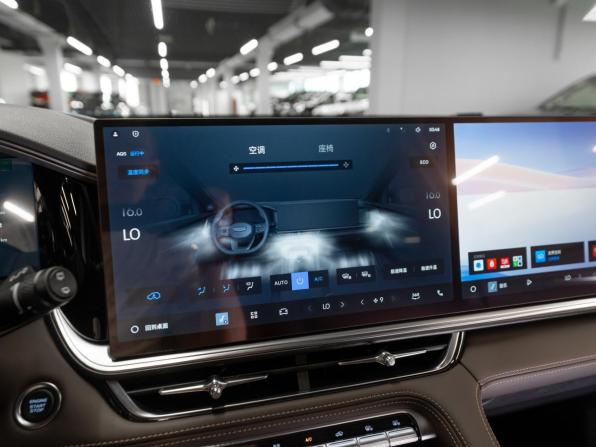 Geely Monjaro I Рестайлинг 2 с пробегом 2026 года, цена 4 250 000 рублей, 25 км, внедорожник, Автокод Объявления