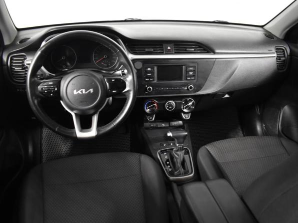 Kia Rio IV Рестайлинг с пробегом 2021 года, цена 1 724 900 рублей, 44153 км, седан, Автокод Объявления