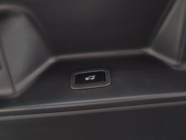 Land Rover Range Rover IV Рестайлинг с пробегом 2021 года, цена 10 150 000 рублей, 91078 км, внедорожник, Автокод Объявления