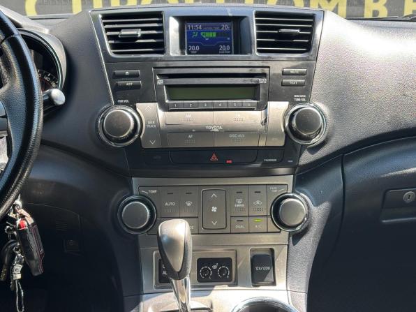 Toyota Highlander II (XU40) Рестайлинг с пробегом 2012 года, цена 1 749 000 рублей, 241000 км, внедорожник, Автокод Объявления