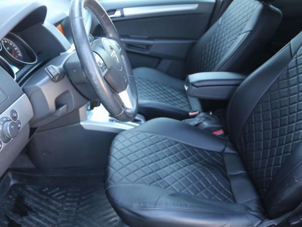 Opel Astra H Рестайлинг с пробегом 2011 года, цена 430 000 рублей, 255508 км, седан, Автокод Объявления