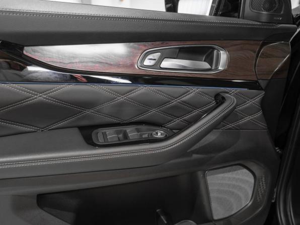 Exeed VX I с пробегом 2023 года, цена 3 395 000 рублей, 13352 км, внедорожник, Автокод Объявления