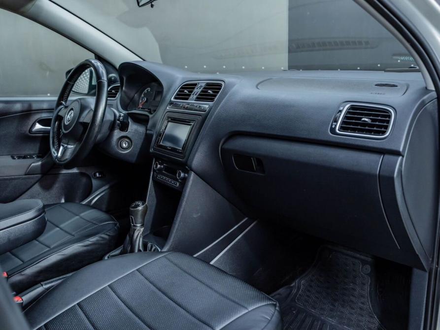 Volkswagen Polo V Самара  - изображение 12
