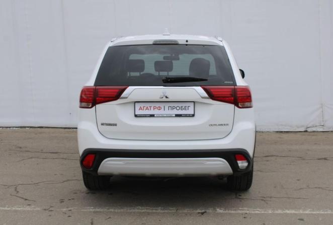 Mitsubishi Outlander III Рестайлинг 3 с пробегом 2019 года, цена 1 830 000 рублей, 304554 км, внедорожник, Автокод Объявления