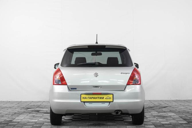 Suzuki Swift III с пробегом 2009 года, цена 649 000 рублей, 178000 км, хэтчбек, Автокод Объявления