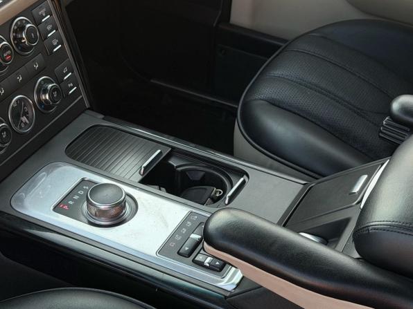 Land Rover Range Rover III Рестайлинг 2 с пробегом 2011 года, цена 1 800 000 рублей, 350000 км, внедорожник, Автокод Объявления