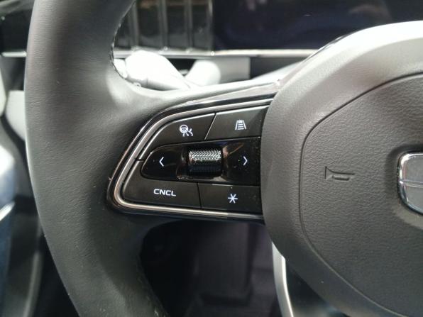 Geely Atlas II с пробегом 2024 года, цена 3 750 000 рублей, 2000 км, внедорожник, Автокод Объявления