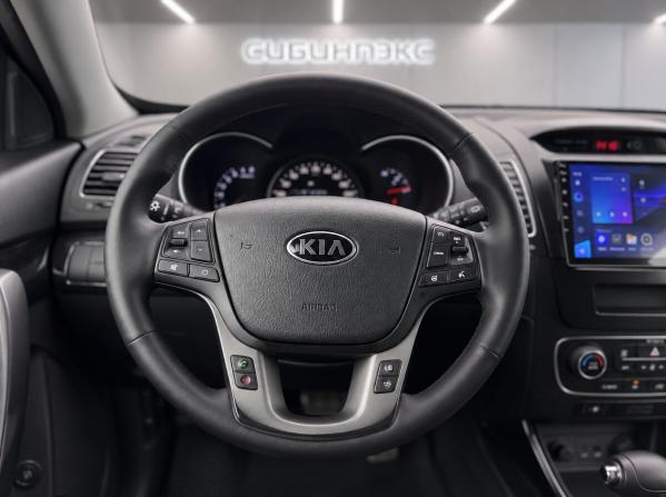 Kia Sorento II Рестайлинг с пробегом 2014 года, цена 1 599 000 рублей, 235794 км, внедорожник, Автокод Объявления
