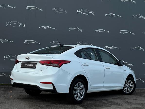 Hyundai Solaris II с пробегом 2019 года, цена 1 173 700 рублей, 111232 км, седан, Автокод Объявления