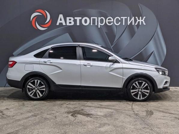 Lada (ВАЗ) Vesta I с пробегом 2018 года, цена 945 000 рублей, 147570 км, седан, Автокод Объявления