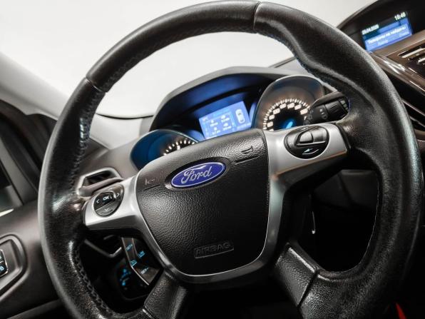Ford Kuga II с пробегом 2013 года, цена 1 055 000 рублей, 251845 км, внедорожник, Автокод Объявления