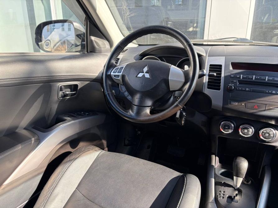Mitsubishi Outlander II Рестайлинг Санкт-Петербург  - изображение 17
