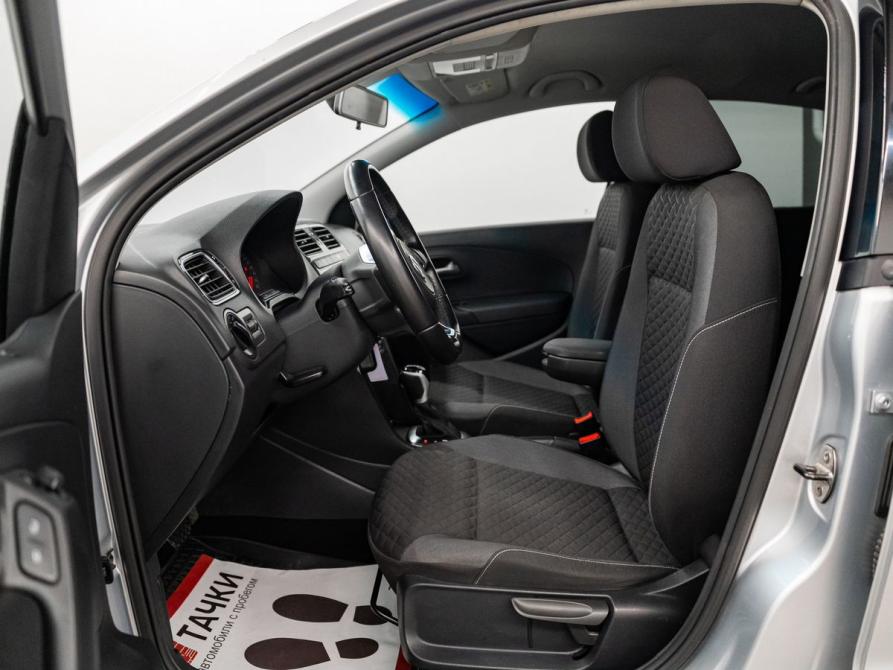 Volkswagen Polo V Рестайлинг Красноярск  - изображение 6