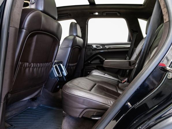 Porsche Cayenne II (958) с пробегом 2012 года, цена 2 568 000 рублей, 143634 км, внедорожник, Автокод Объявления