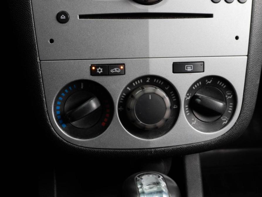Opel Corsa D Рестайлинг II Тюмень  - изображение 16