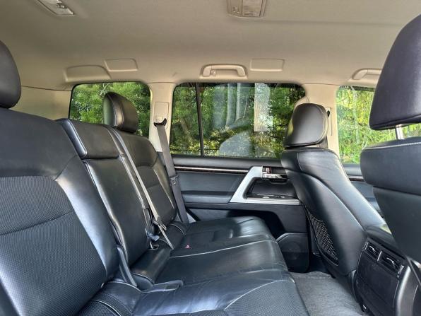 Toyota Land Cruiser 200 Series Рестайлинг 1 с пробегом 2013 года, цена 3 719 000 рублей, 209756 км, внедорожник, Автокод Объявления