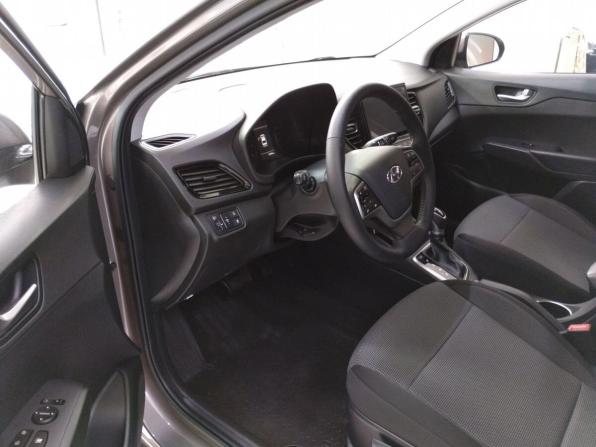 Hyundai Solaris II Рестайлинг с пробегом 2021 года, цена 1 949 000 рублей, 73895 км, седан, Автокод Объявления