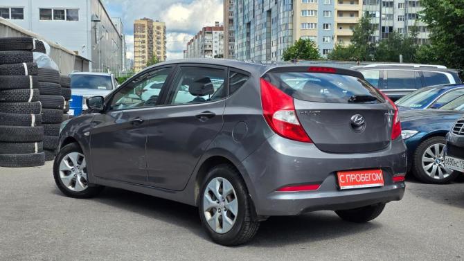 Hyundai Solaris I Рестайлинг с пробегом 2015 года, цена 689 000 рублей, 130000 км, хэтчбек, Автокод Объявления