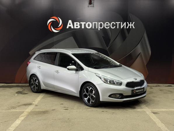 Kia Ceed II с пробегом 2015 года, цена 990 000 рублей, 191638 км, универсал, Автокод Объявления