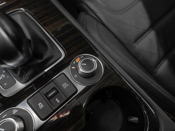 Volkswagen Touareg II Рестайлинг с пробегом 2017 года, цена 3 380 000 рублей, 144829 км, внедорожник, Автокод Объявления