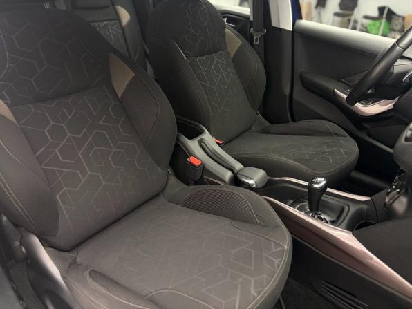 Peugeot 2008 I с пробегом 2014 года, цена 749 000 рублей, 122398 км, внедорожник, Автокод Объявления