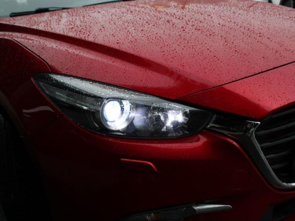 Mazda 3 III (BM) Рестайлинг с пробегом 2018 года, цена 1 579 000 рублей, 92738 км, седан, Автокод Объявления