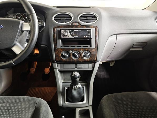 Ford Focus II с пробегом 2007 года, цена 300 000 рублей, 411777 км, хэтчбек, Автокод Объявления