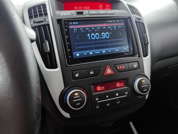Kia Ceed I Рестайлинг с пробегом 2011 года, цена 699 000 рублей, 241652 км, хэтчбек, Автокод Объявления