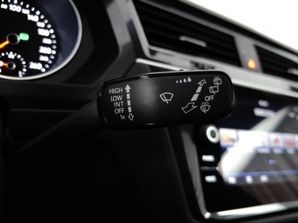 Volkswagen Tiguan II с пробегом 2019 года, цена 2 388 000 рублей, 82000 км, внедорожник, Автокод Объявления