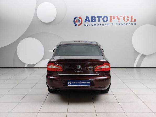 Skoda Superb II с пробегом 2012 года, цена 858 000 рублей, 200000 км, лифтбек, Автокод Объявления